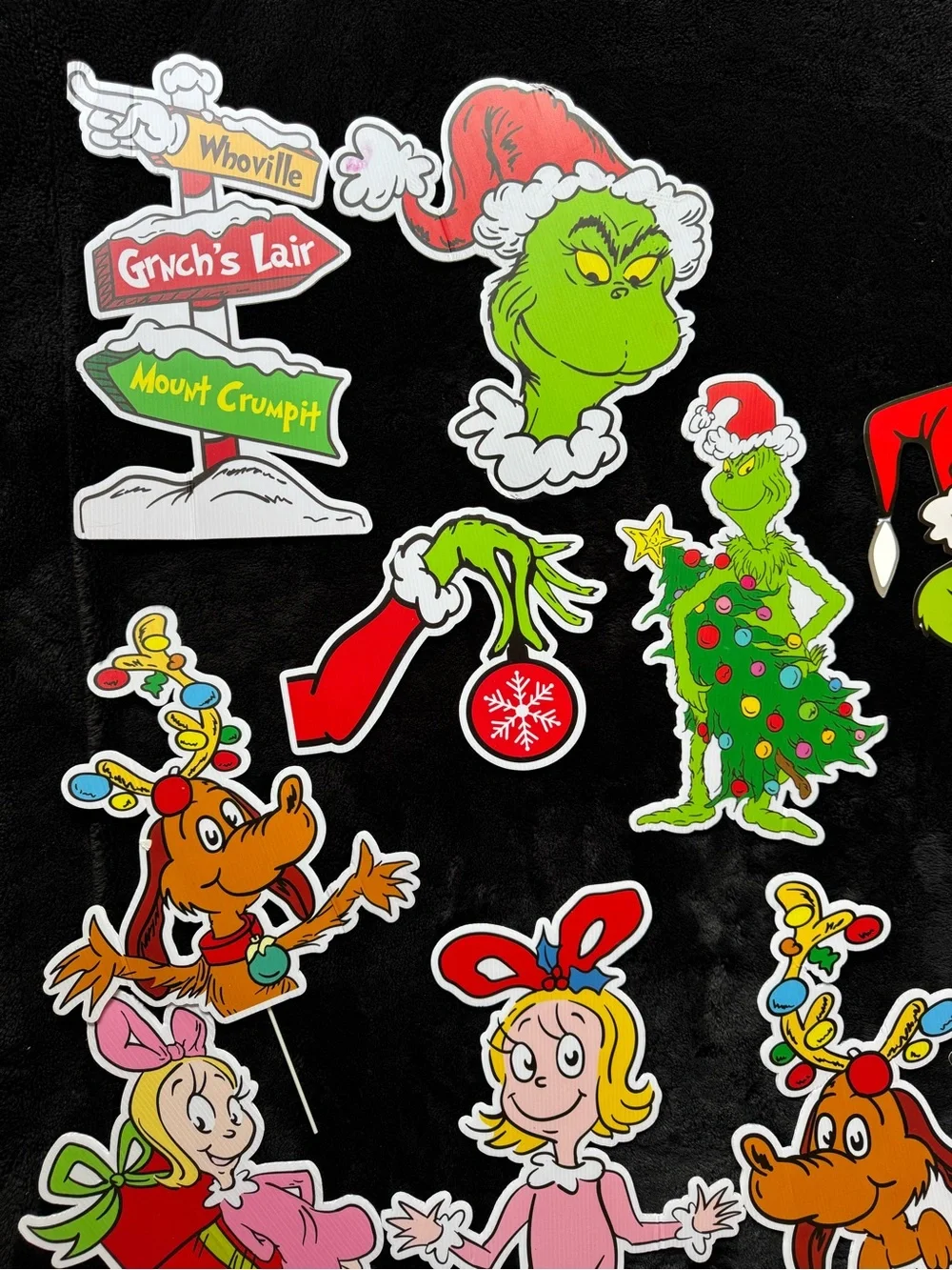 Grinch Holiday Yard Stakes — Green Decorative Characters Set